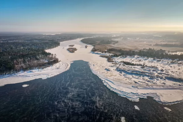Gaujas ieteka Rīgas jūras līcī / Carnikava / Carnikavas pagasts / Ādažu novads